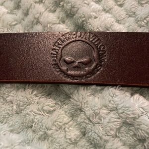 Harley Davidson Men’s 42/Women’s 14/16 dark brown belt